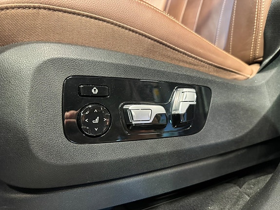 BMW X7 15 of 30