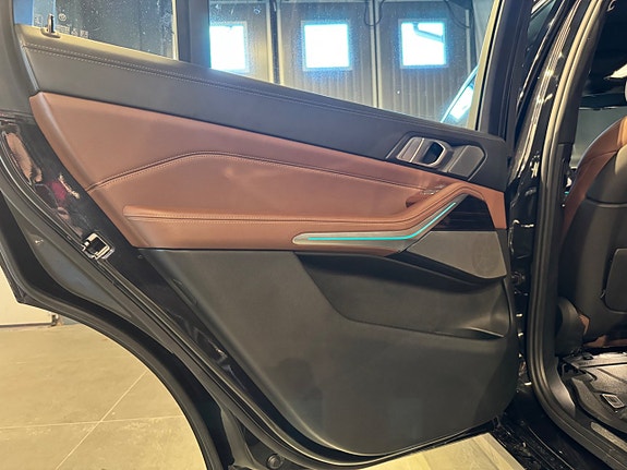 BMW X7 20 of 30