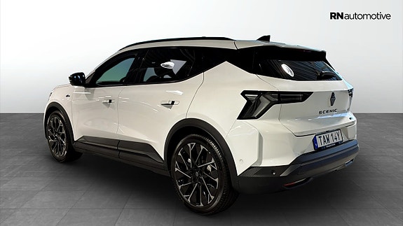 Renault Scenic E-Tech 13 of 16