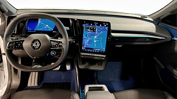 Renault Scenic E-Tech 4 of 16