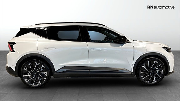 Renault Scenic E-Tech 15 of 16