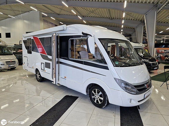 Bürstner I AVIANO 727 // AC, Solpanel, Queen