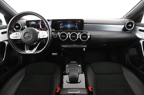 Mercedes-Benz CLA200 13 of 30
