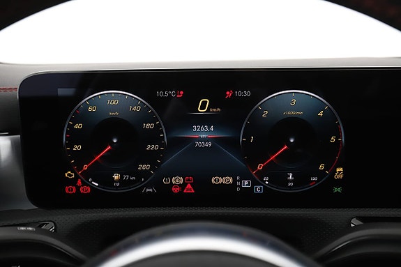 Mercedes-Benz CLA200 20 of 30