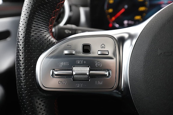 Mercedes-Benz CLA200 29 of 30