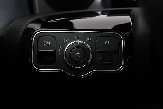 Mercedes-Benz CLA200 30 of 30