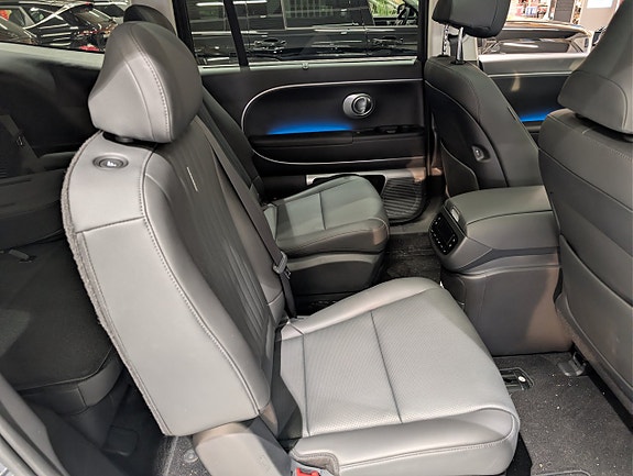 Hyundai Ioniq 9 7 of 8