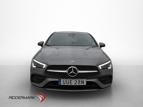 Mercedes-Benz CLA200 2 of 5