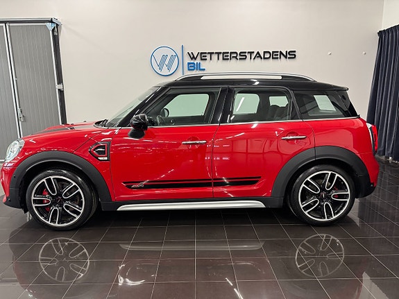 MINI Countryman Cooper 2 of 5