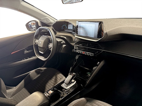 Peugeot e-208 11 of 15