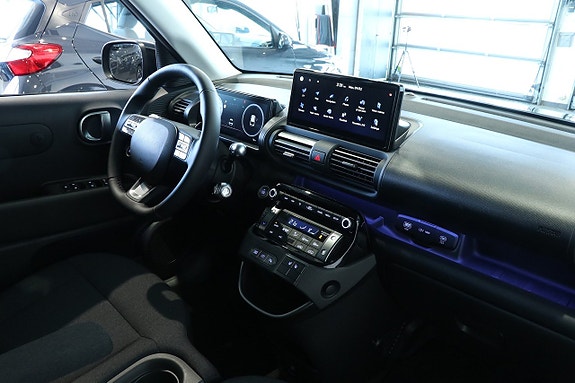 Hyundai Inster 12 of 16