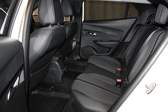 Peugeot 2008 20 of 27