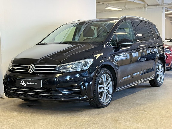 Volkswagen Touran 3 of 5