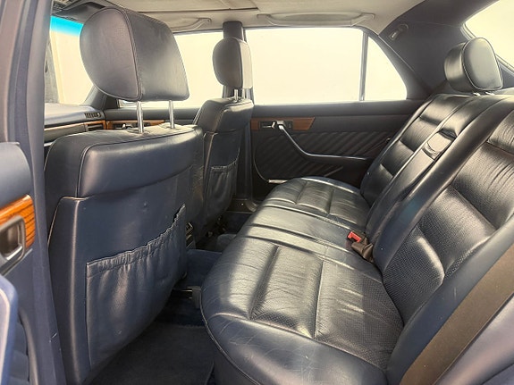Mercedes-Benz S420 12 of 13
