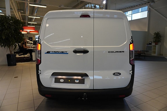Ford Transit Courier 12 of 22