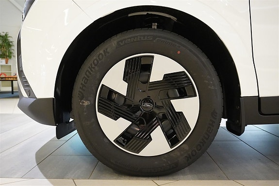 Ford Transit Courier 4 of 5