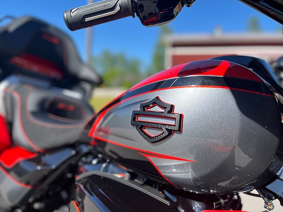 Harley-Davidson CVO Street Glide Limited "Citrus Heat, Finns nu i butik" 5 of 14