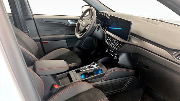 Ford Kuga 3 of 5