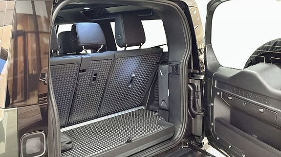 Land Rover Defender 90 10 of 13