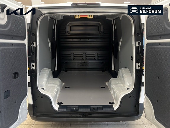 Kia PV5 13 of 14
