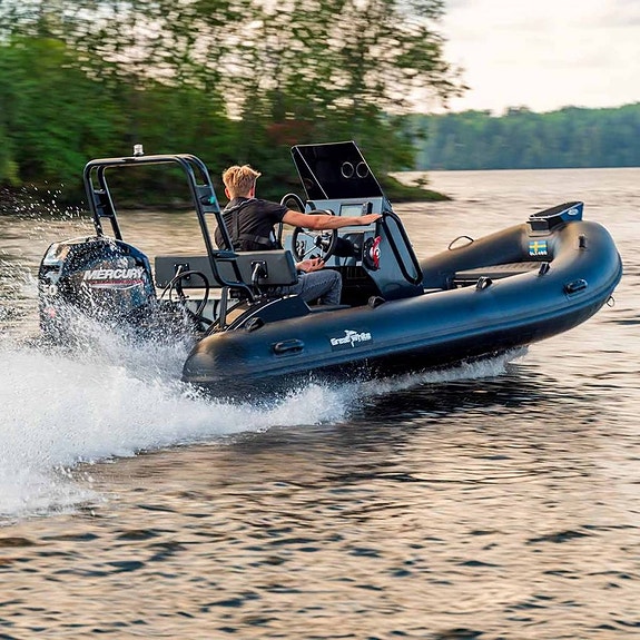 KAMPANJ Greatwhite DLX460 RIB med Mercury 50hk, 2026