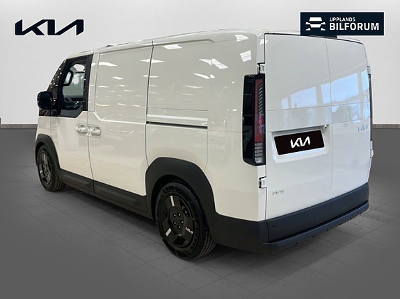 Kia PV5 6 of 15