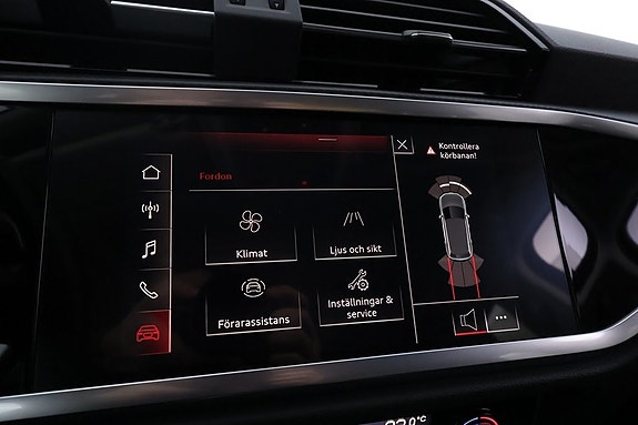 Audi Q3 12 of 17