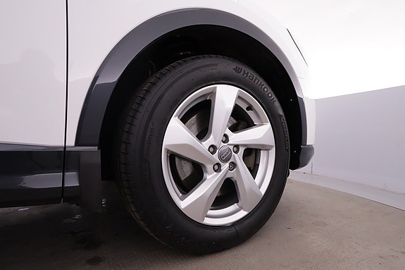 Audi Q3 4 of 5