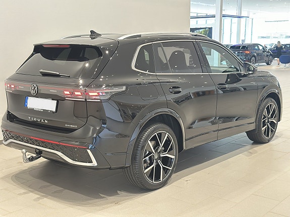 Volkswagen Tiguan 4 of 11