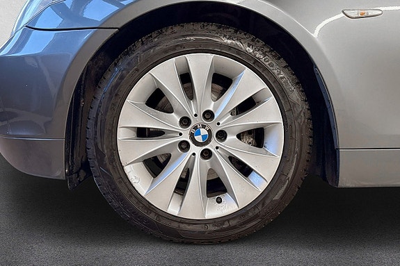 BMW 530i 9 of 17
