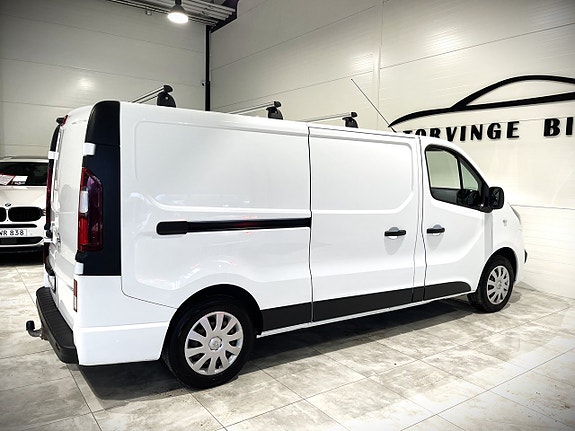 Opel Vivaro 5 of 5