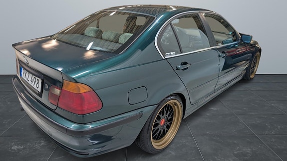 BMW 320 9 of 20