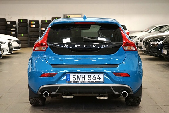 Volvo V40 5 of 21