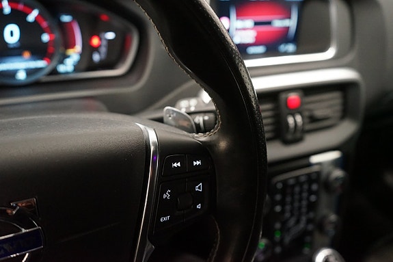 Volvo V40 15 of 21