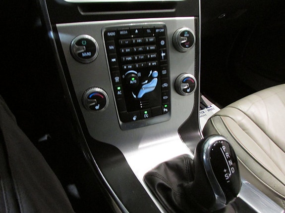 Volvo V60 15 of 18