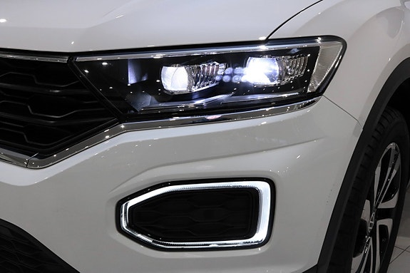 Volkswagen T-Roc 7 of 22