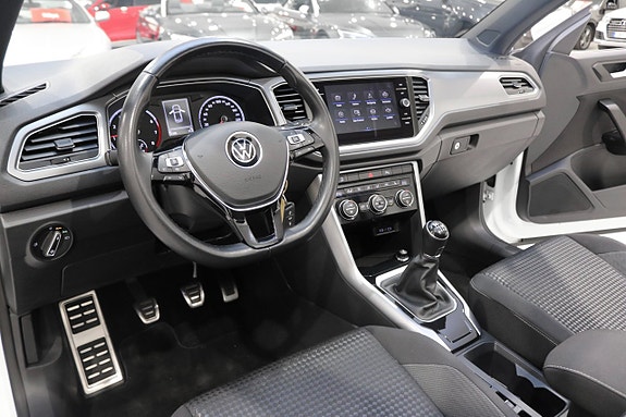 Volkswagen T-Roc 9 of 22