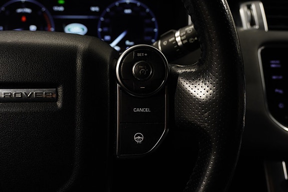 Land Rover Range Rover Sport 17 of 27