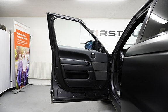 Land Rover Range Rover Sport 6 of 27