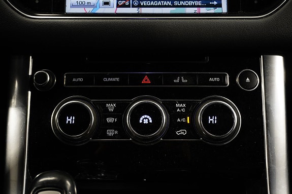 Land Rover Range Rover Sport 25 of 27