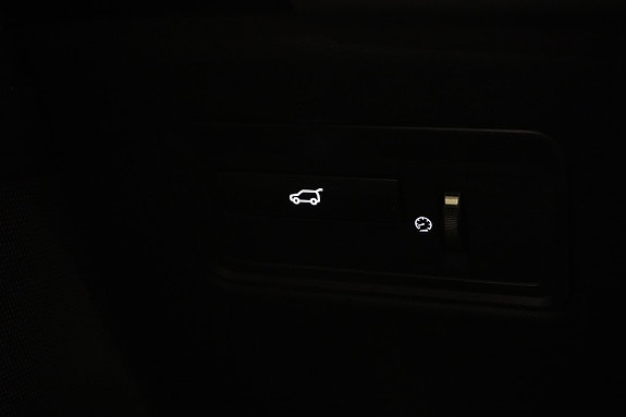 Land Rover Range Rover Sport 23 of 27