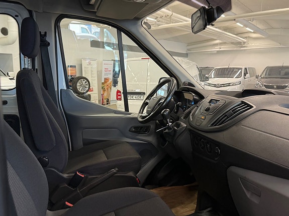 Ford Transit 5 of 5