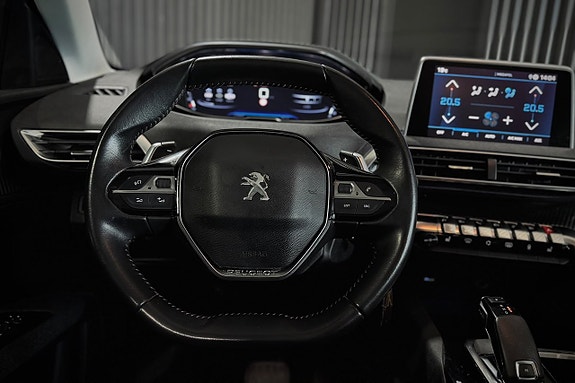 Peugeot 5008 10 of 19