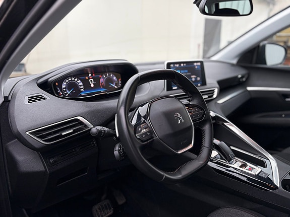 Peugeot 5008 11 of 17