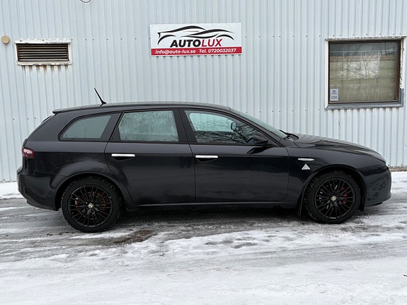 Alfa Romeo 159 5 of 18