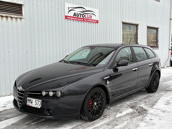 Alfa Romeo 159 2 of 18