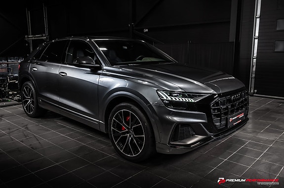 Audi Q8 4 of 5