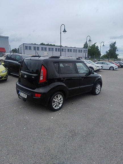 Kia Soul 3 of 5