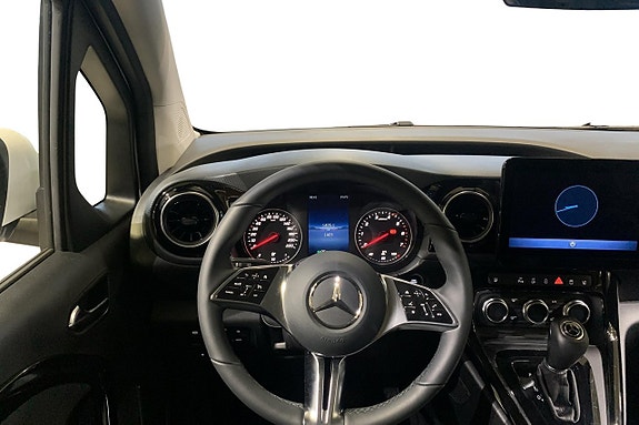 Mercedes-Benz T160 d 8 of 12