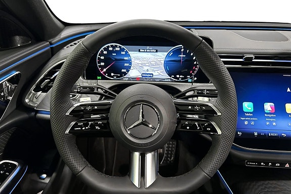 Mercedes-Benz E300 de 8 of 13